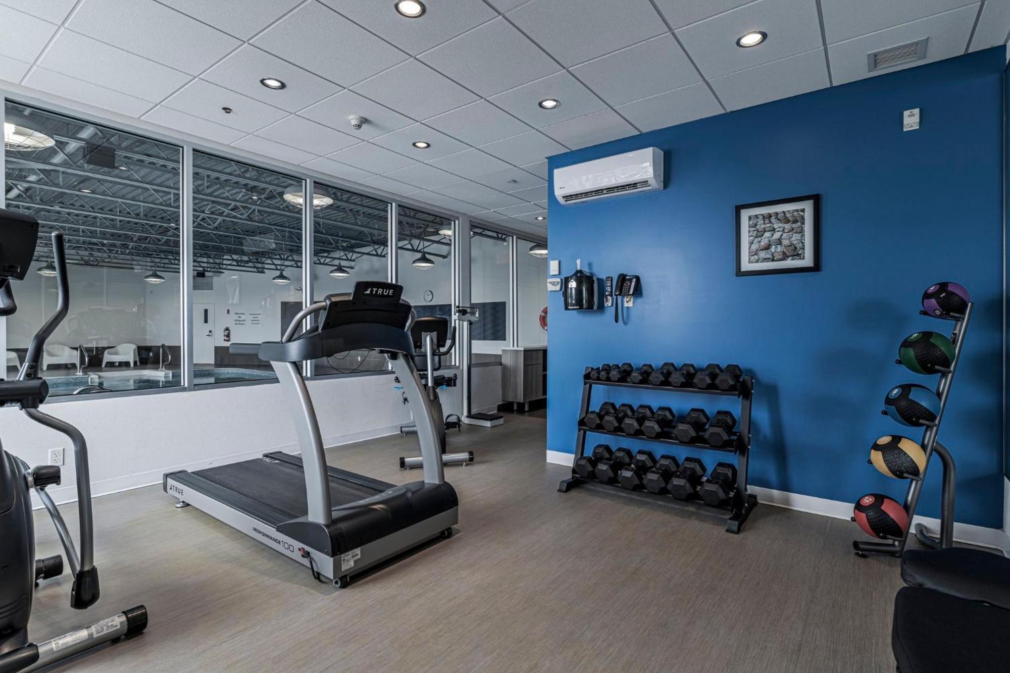 Holiday Inn Express Hotel & Suites Saint - Hyacinthe By Ihg Dış mekan fotoğraf