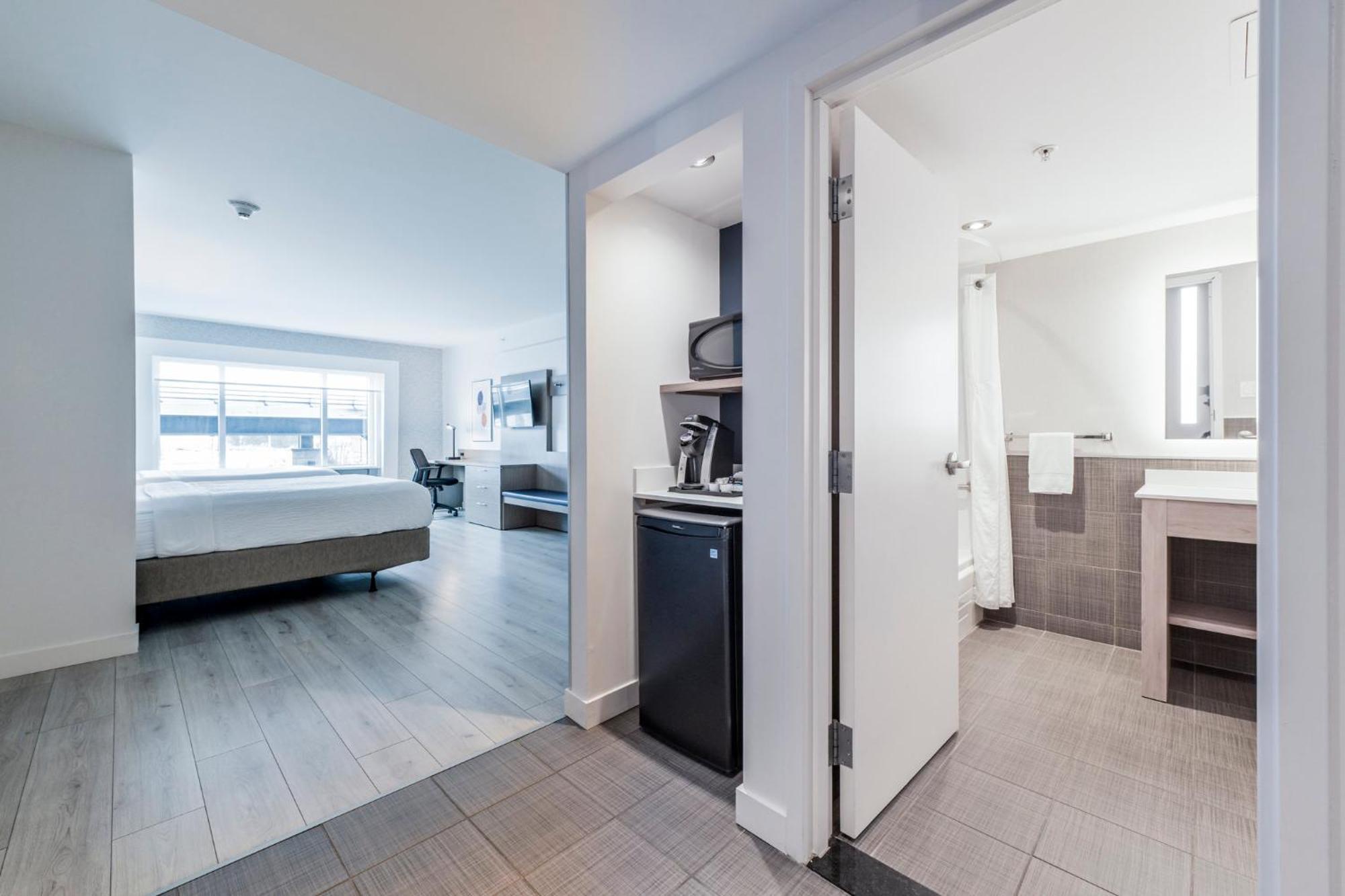 Holiday Inn Express Hotel & Suites Saint - Hyacinthe By Ihg Dış mekan fotoğraf