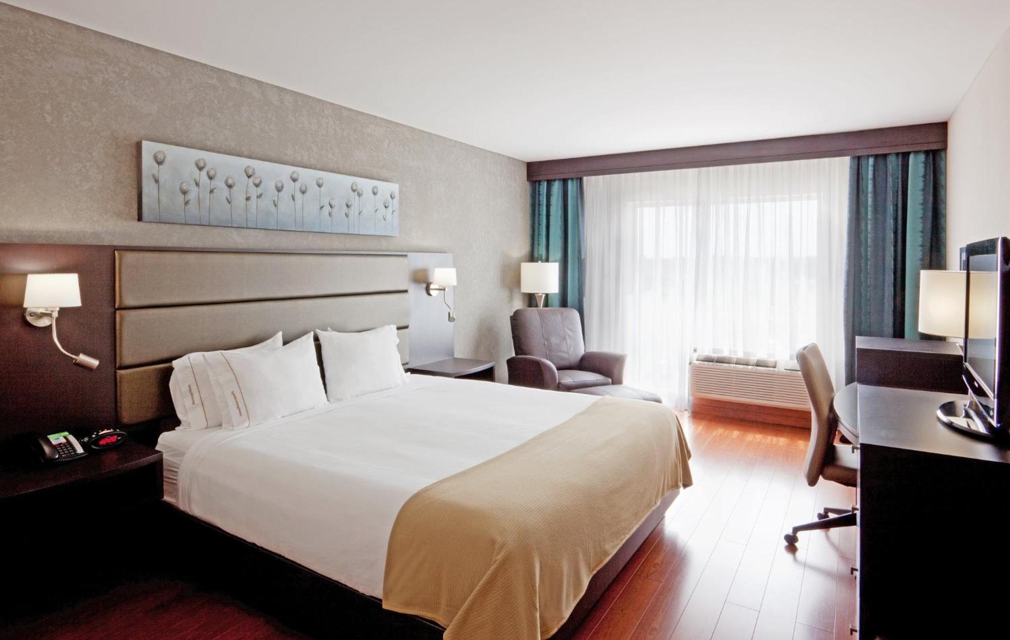 Holiday Inn Express Hotel & Suites Saint - Hyacinthe By Ihg Dış mekan fotoğraf