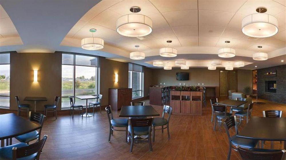 Holiday Inn Express Hotel & Suites Saint - Hyacinthe By Ihg Dış mekan fotoğraf